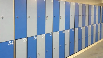 taquilla fenólica para vestuario en oficina en Málaga – resistente a humedad